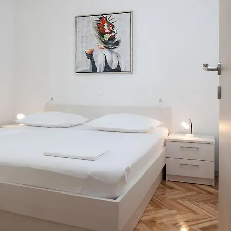 Sara Apartment