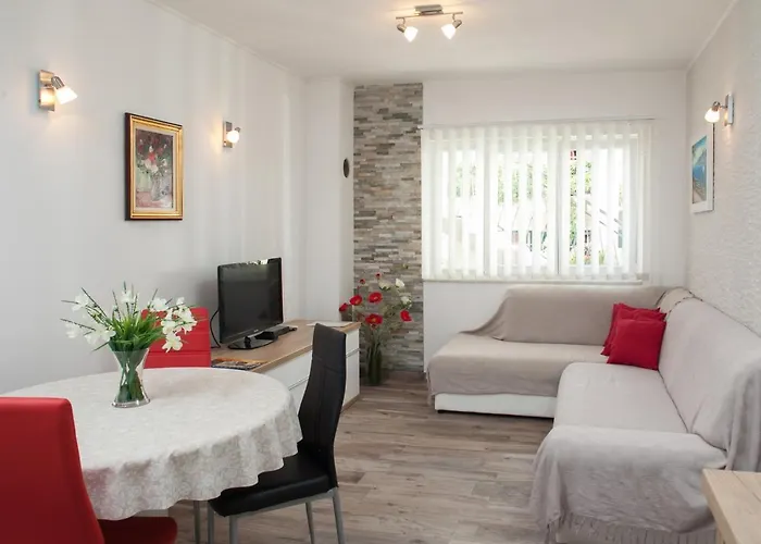Apartman Sara *